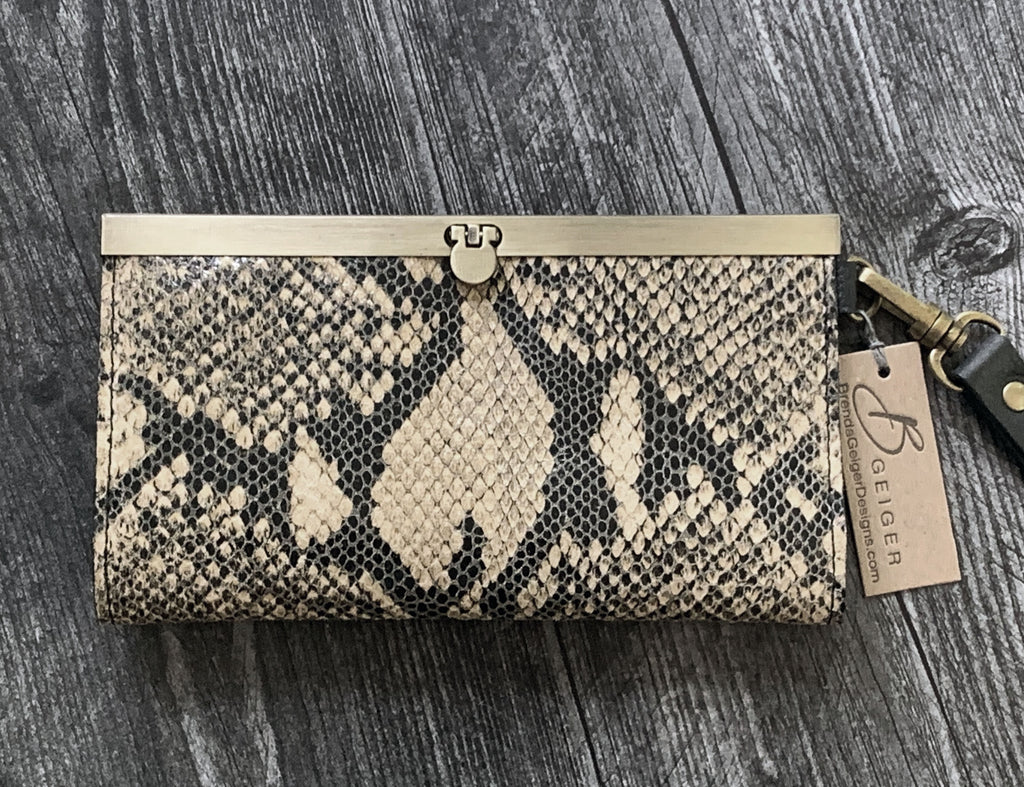 Leather Wristlet wallet - Reptile Print